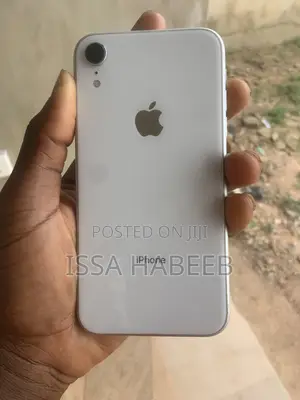 Apple iPhone XR 64 GB White