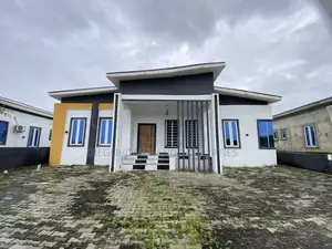 3bdrm Bungalow in Awoyaya for sale