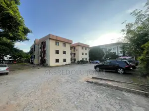3bdrm Block of Flats in Zone 2 / Wuse for sale