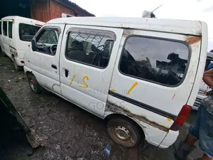 Suzuki Every 2010 White