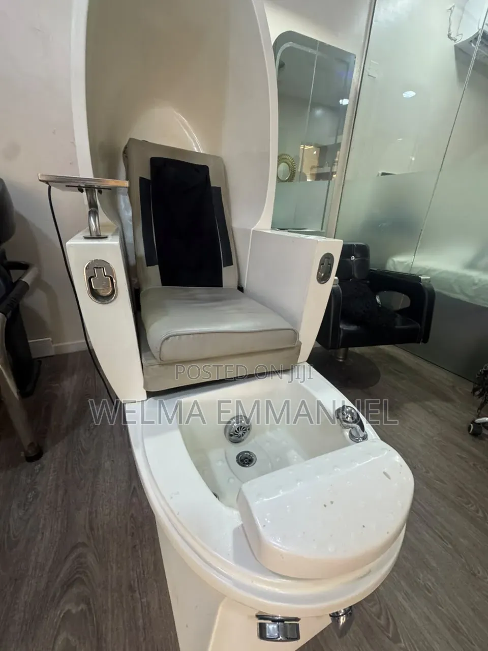 Pedicure Chair