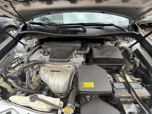 Toyota Camry 2014 Silver