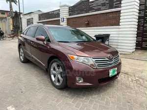 Toyota Venza V6 AWD 2010 Burgundy