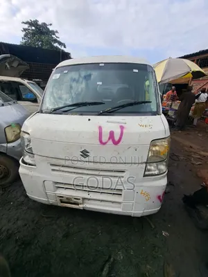Suzuki Every 2012 White