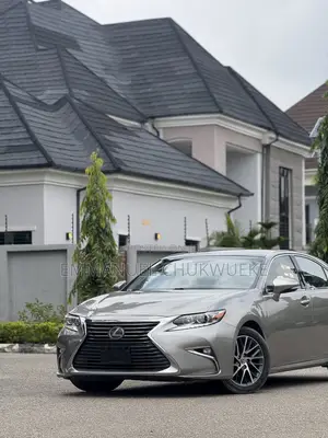 Lexus ES 2017 Gray