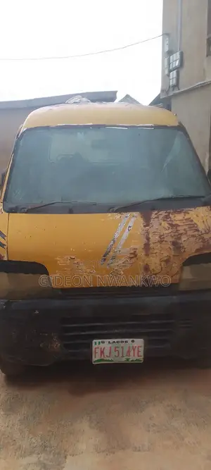 Suzuki Every 2005 Yellow
