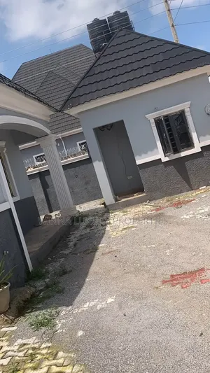 3bdrm Bungalow in Pyakasa Axis, Lugbe District for sale