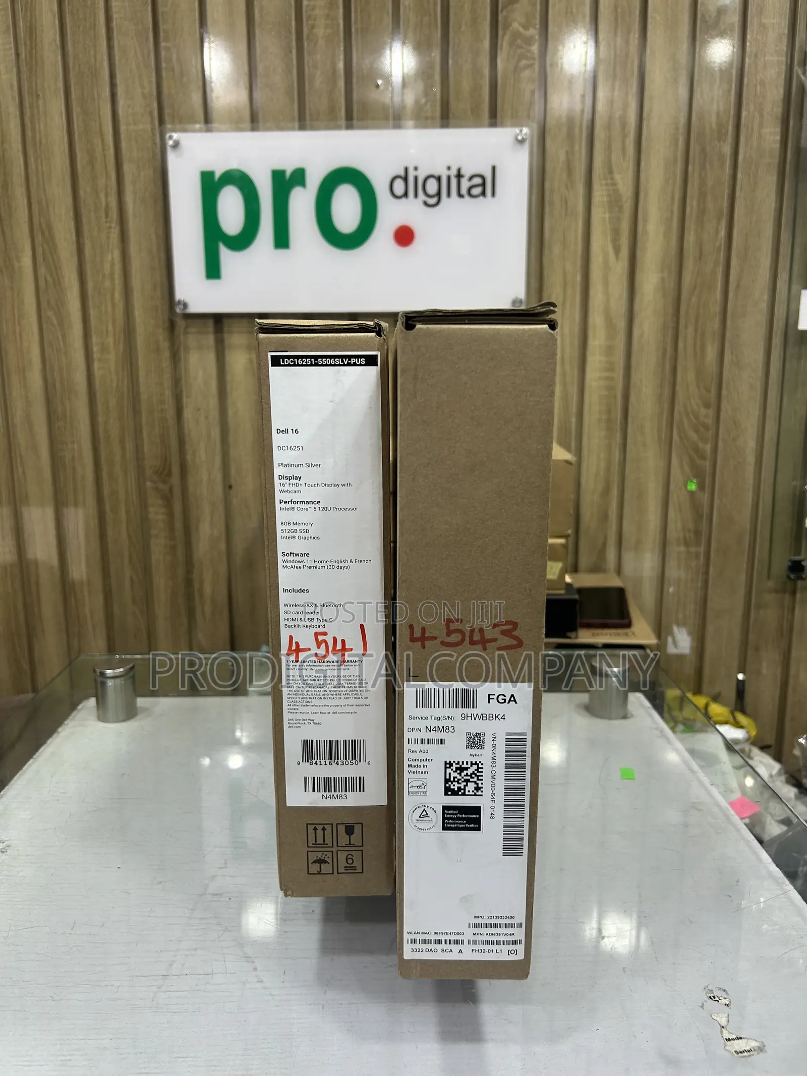New Laptop Dell 16 Premium 8GB Intel Core 5 SSD 512GB