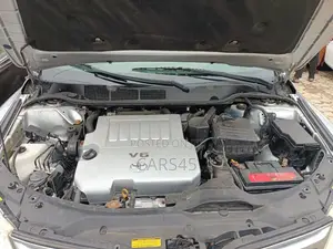Toyota Venza 2011 Silver