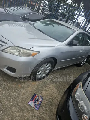 Toyota Camry 2010 Silver