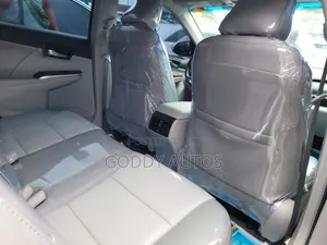 Toyota Camry 2012 Silver