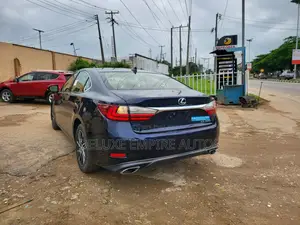 Lexus ES 350 FWD 2016 Blue