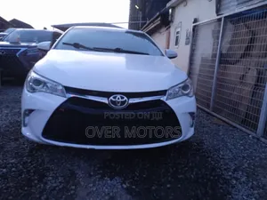 Toyota Camry 2016 White
