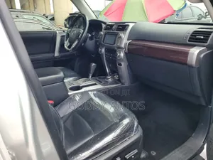 Toyota 4-Runner 2015 Silver