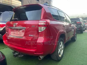 Toyota RAV4 2010 Red