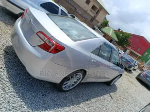 Toyota Camry 2014 Silver