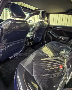 Toyota Avalon Touring FWD Sedan (3.5L V6 8A) 2019 Black