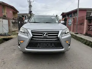 Lexus GX 2014 Silver