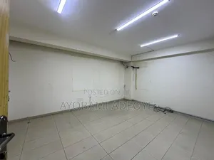 195sqm Office/Shop at Oniru Victoria Island