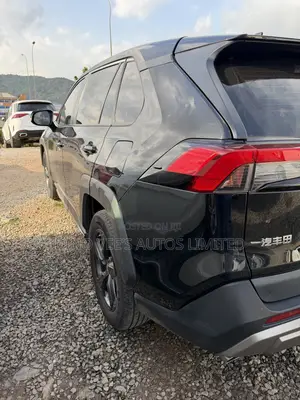 Toyota RAV4 2022 Black