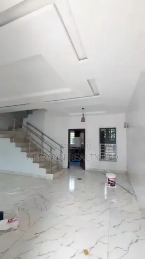 2bdrm Duplex in Lord Chosen Estate(, New Layout for rent
