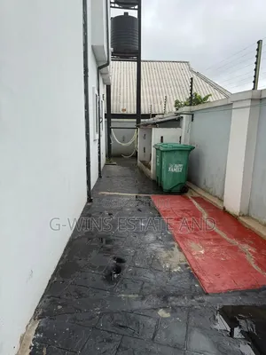 2bdrm Duplex in Okhuoromi Off, Benin City for rent