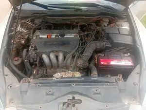 Honda Accord 2004 Silver