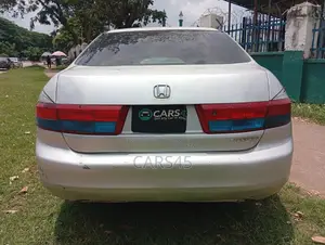 Honda Accord 2004 Silver