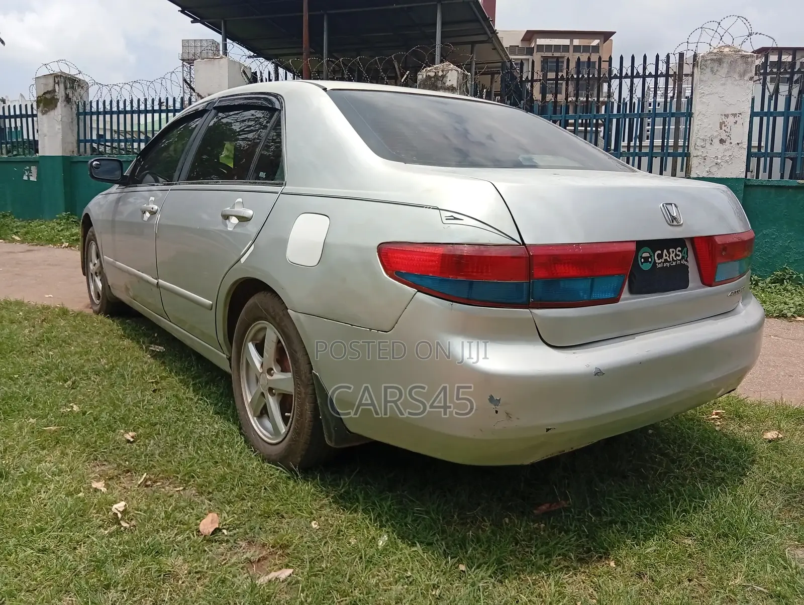 Honda Accord 2004 Silver