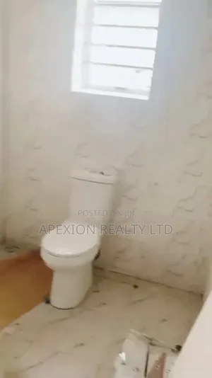3bdrm Apartment in Stadium Road ( Air, New Layout for rent