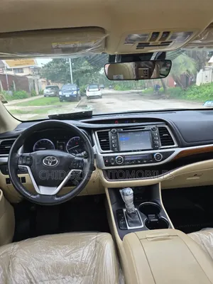 Toyota Highlander Limited Platinum 4x4 V6 (3.5L 6cyl 8A) 2018 Black