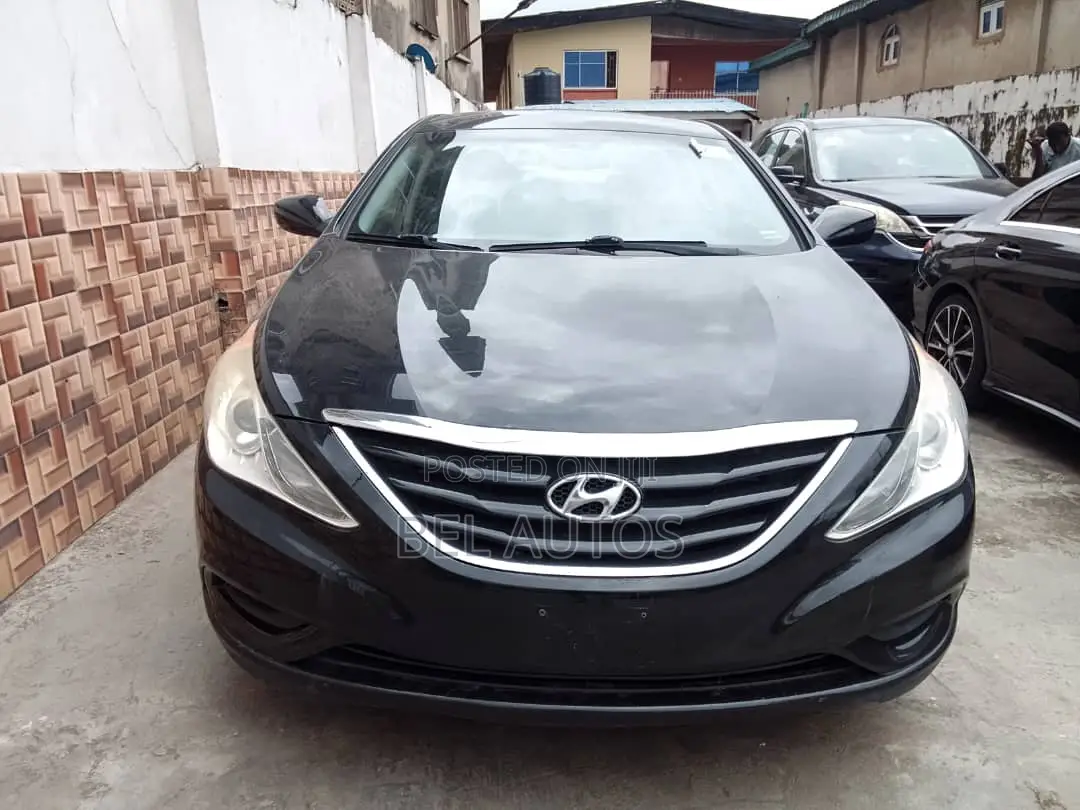 Hyundai Sonata 2012 Black