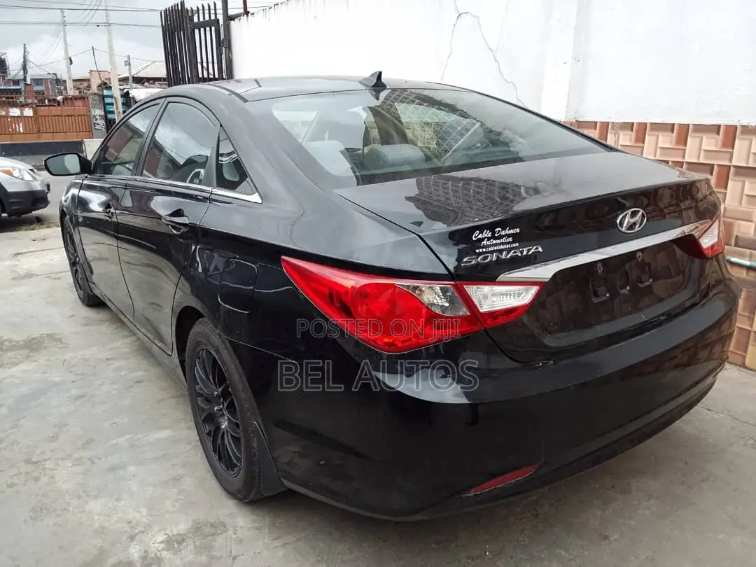 Hyundai Sonata 2012 Black