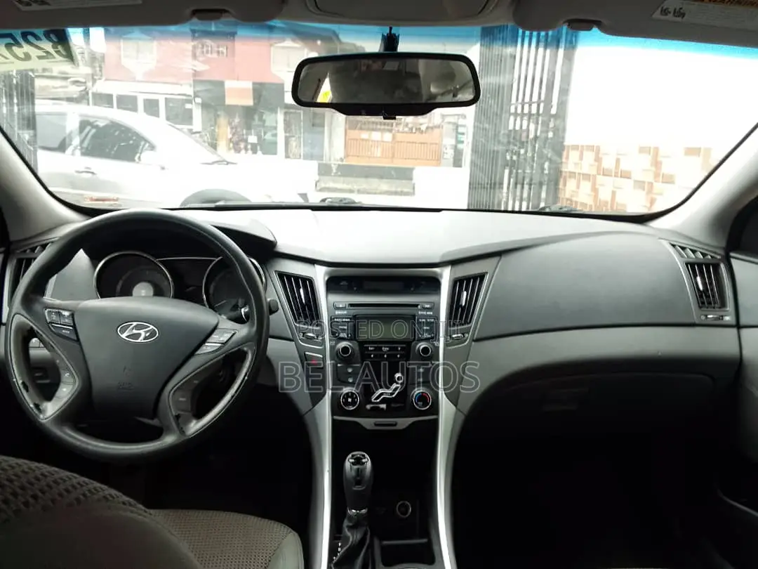 Hyundai Sonata 2012 Black