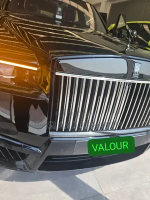New Rolls-Royce Cullinan Black Badge 2026 Black