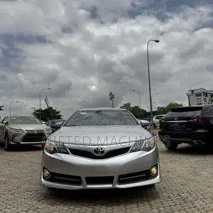 Toyota Camry 2015 Silver