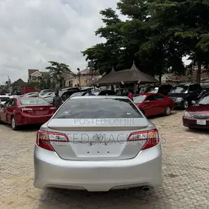 Toyota Camry 2015 Silver