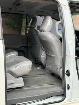 Toyota Sienna 2017 White