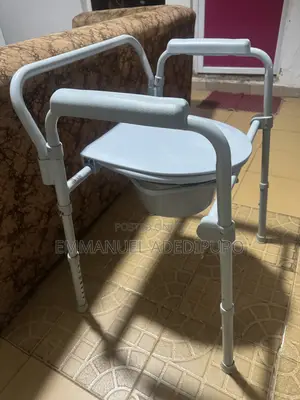 Adjustable Bedside Commode Chair With Bucket – Strong Comfortable