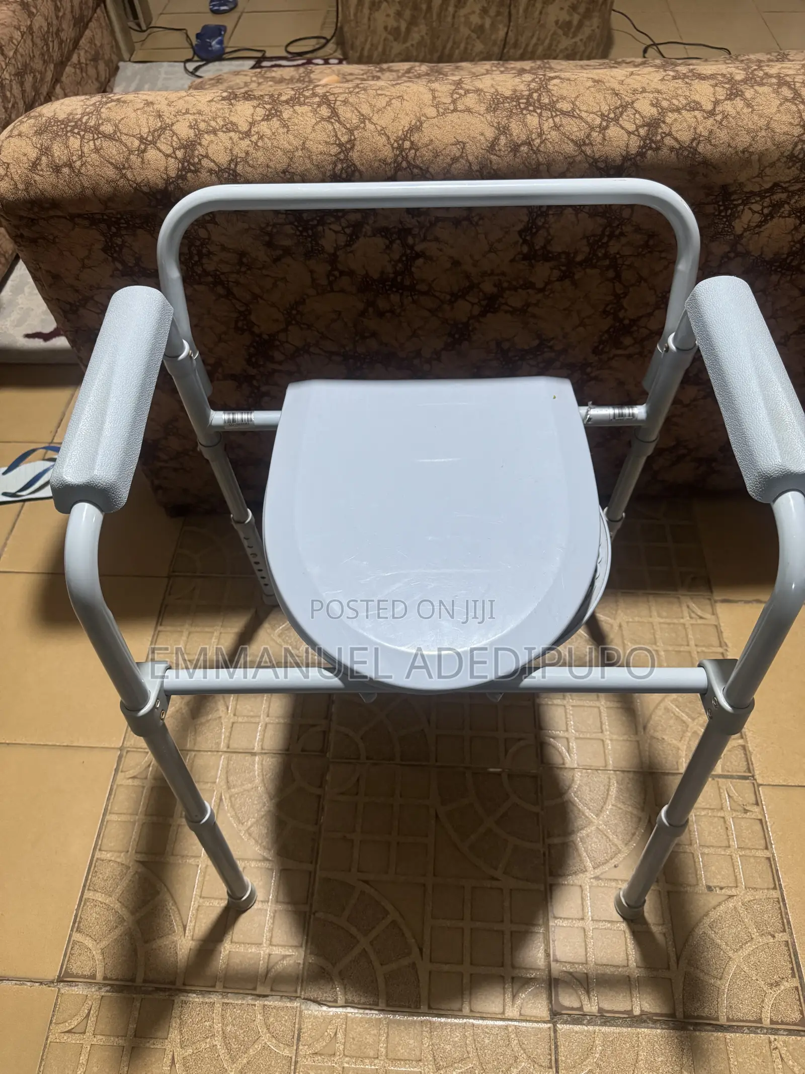 Adjustable Bedside Commode Chair With Bucket – Strong Comfortable
