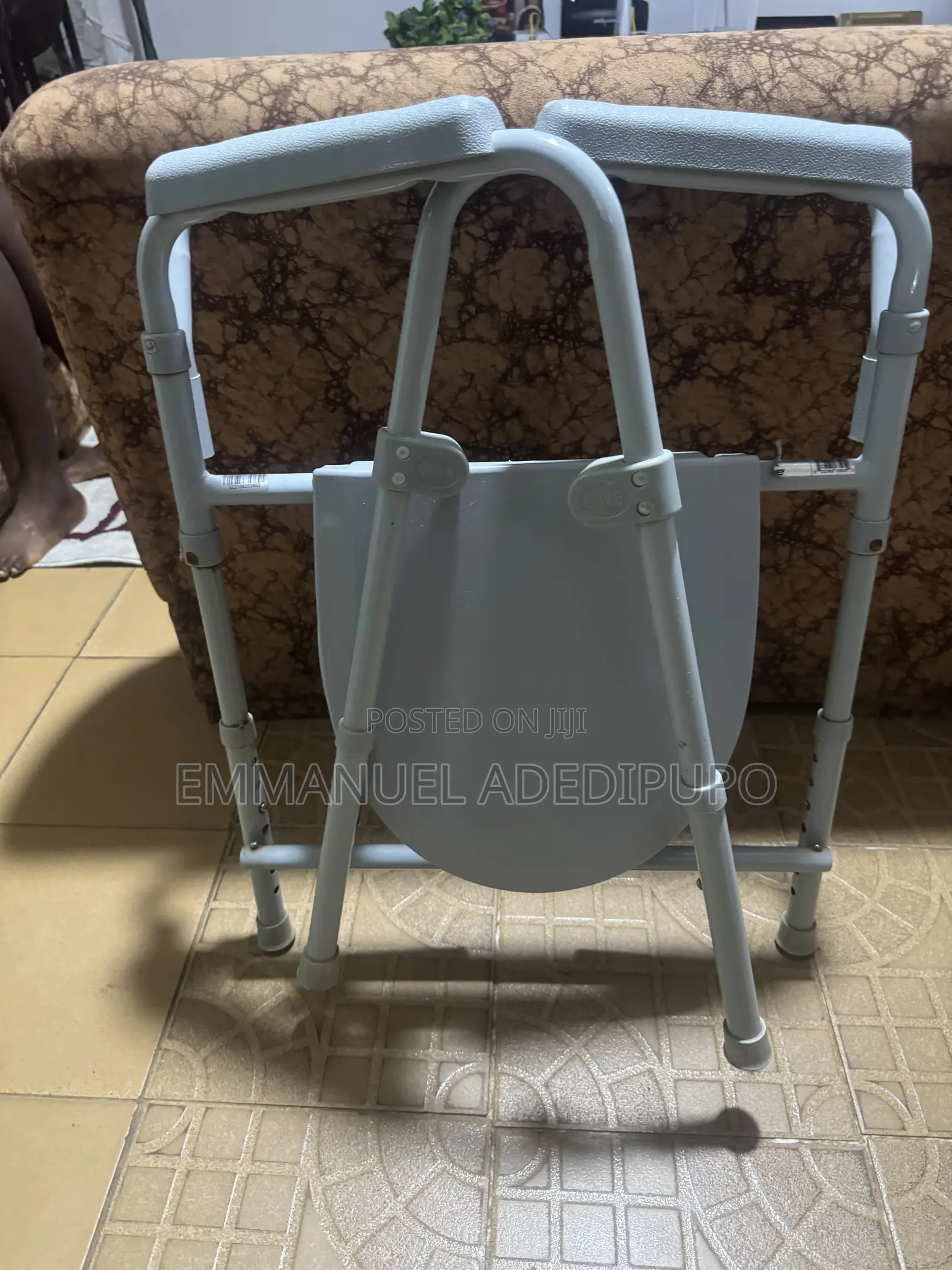 Adjustable Bedside Commode Chair With Bucket – Strong Comfortable