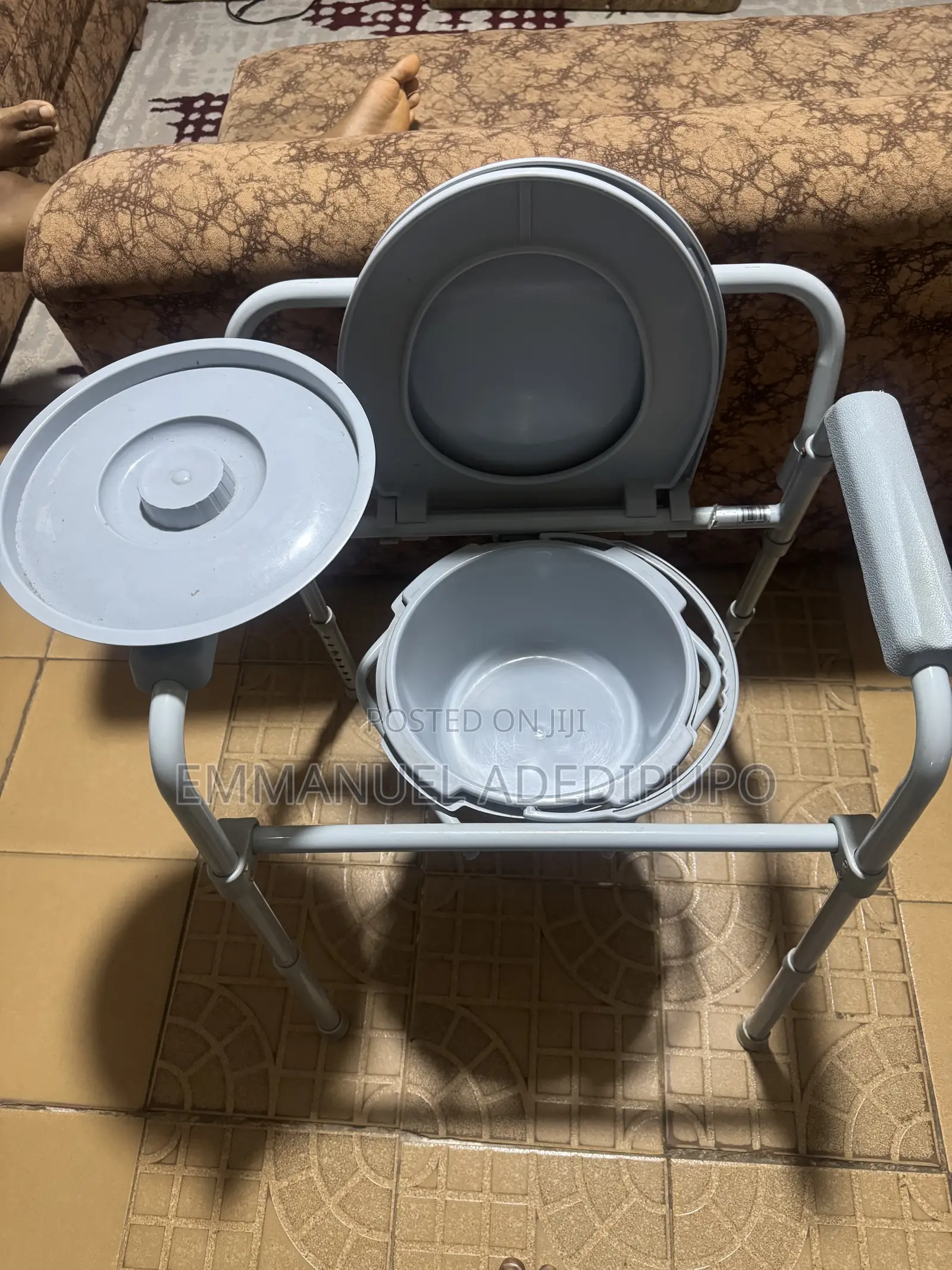 Adjustable Bedside Commode Chair With Bucket – Strong Comfortable