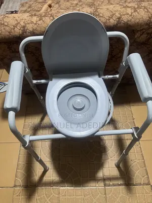 Adjustable Bedside Commode Chair With Bucket – Strong Comfortable