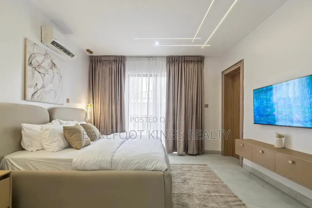 Luxury 2 Bedroom Apartment