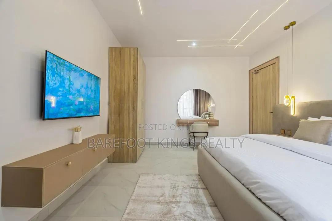 Luxury 2 Bedroom Apartment