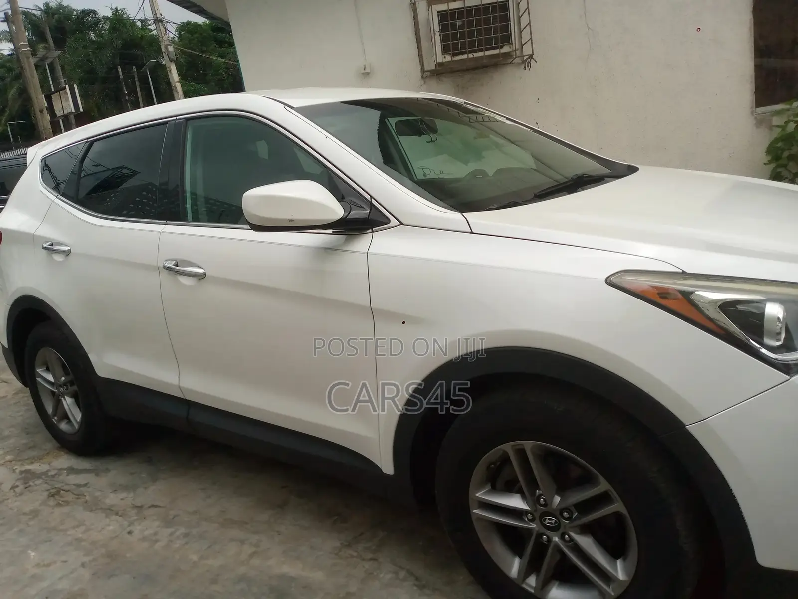 Hyundai Santa Fe 2017 White