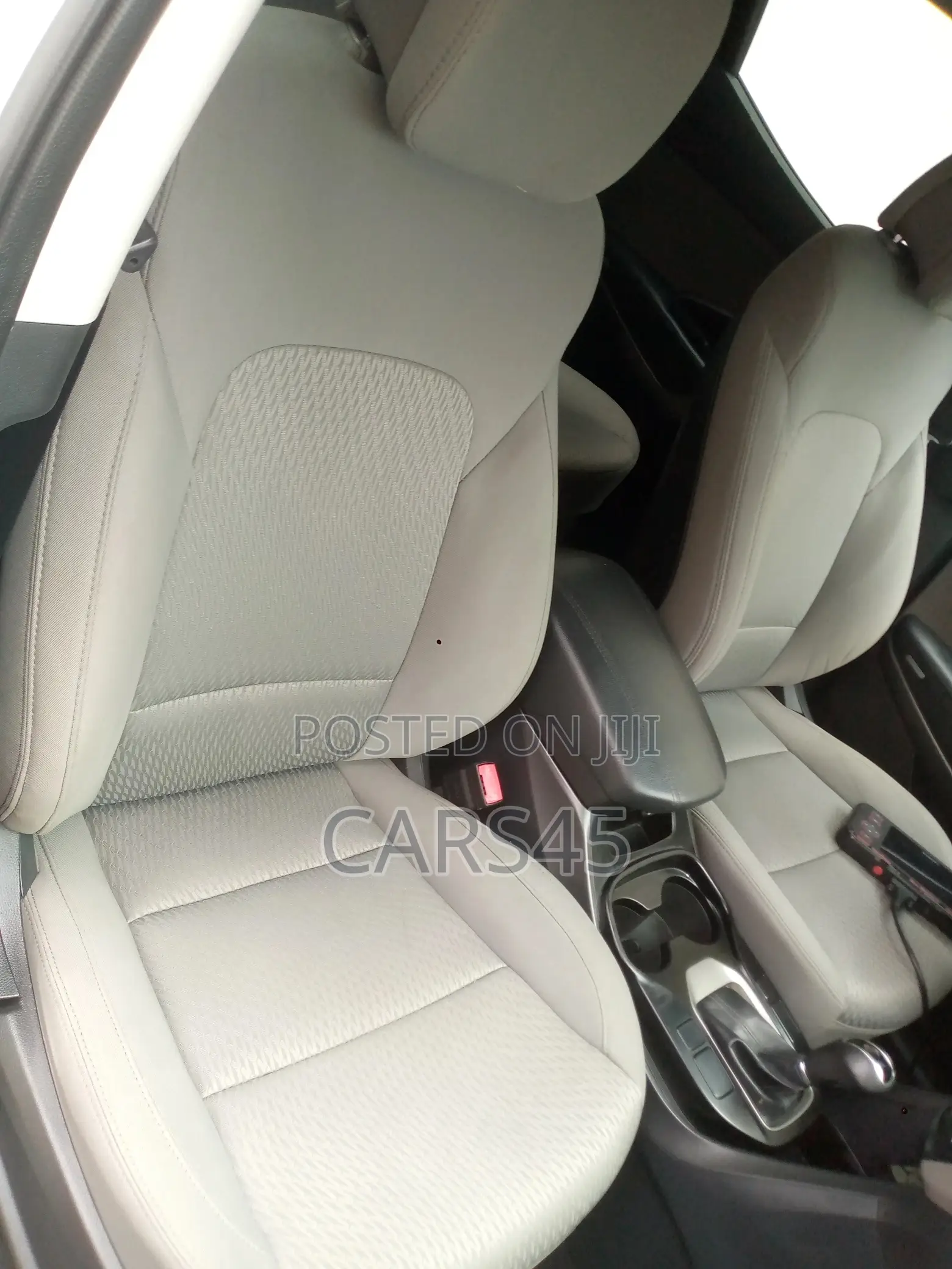 Hyundai Santa Fe 2017 White