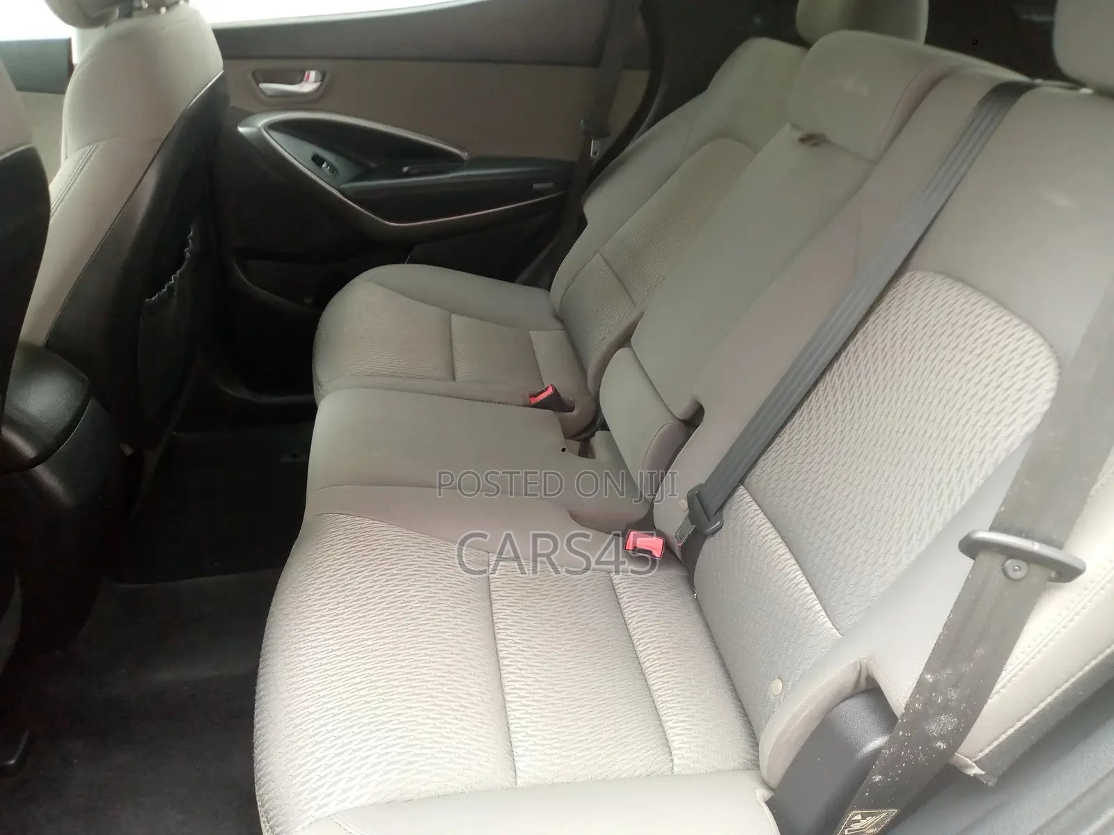 Hyundai Santa Fe 2017 White
