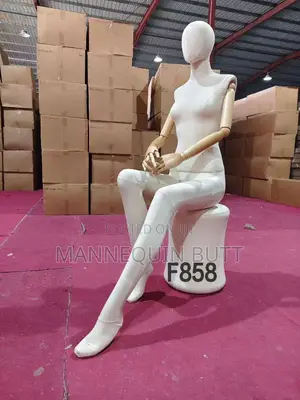 Fully Pinnable Foreign Dress Form