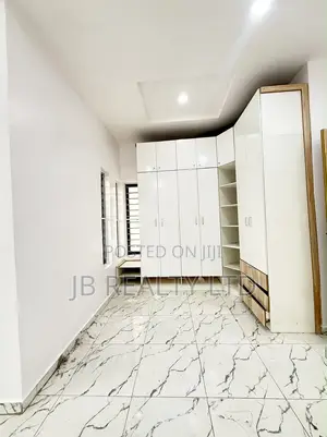 5bdrm Duplex in Lekki for rent